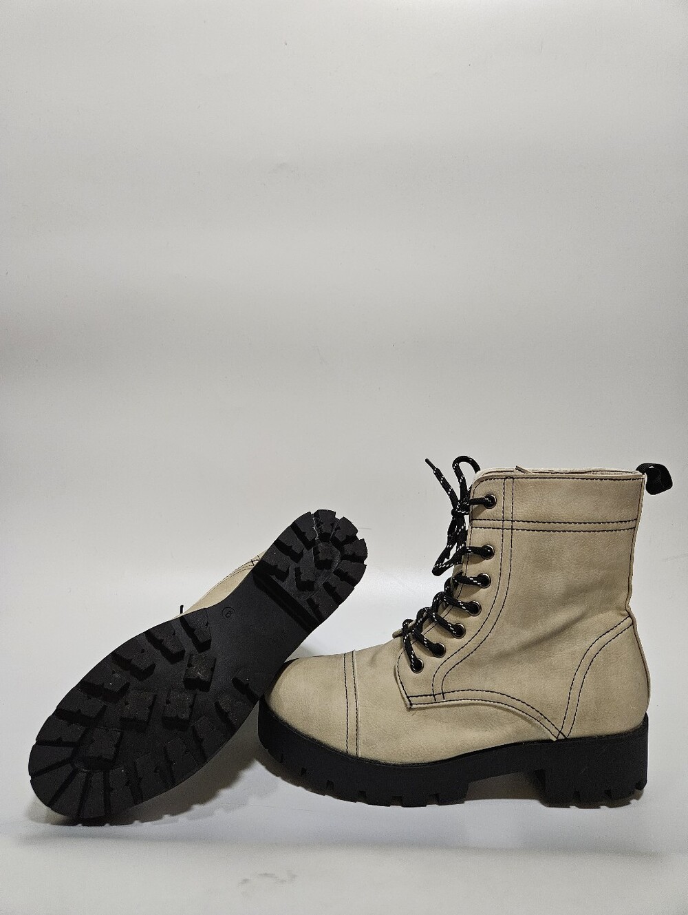 Seven 7 Jodi Combat Boots Stone Women's Size 9 New